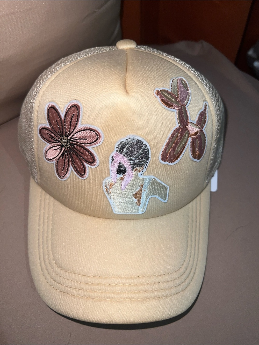 Kids Beige Patch Trucker Cap with Flower & Balloon Dog Patches